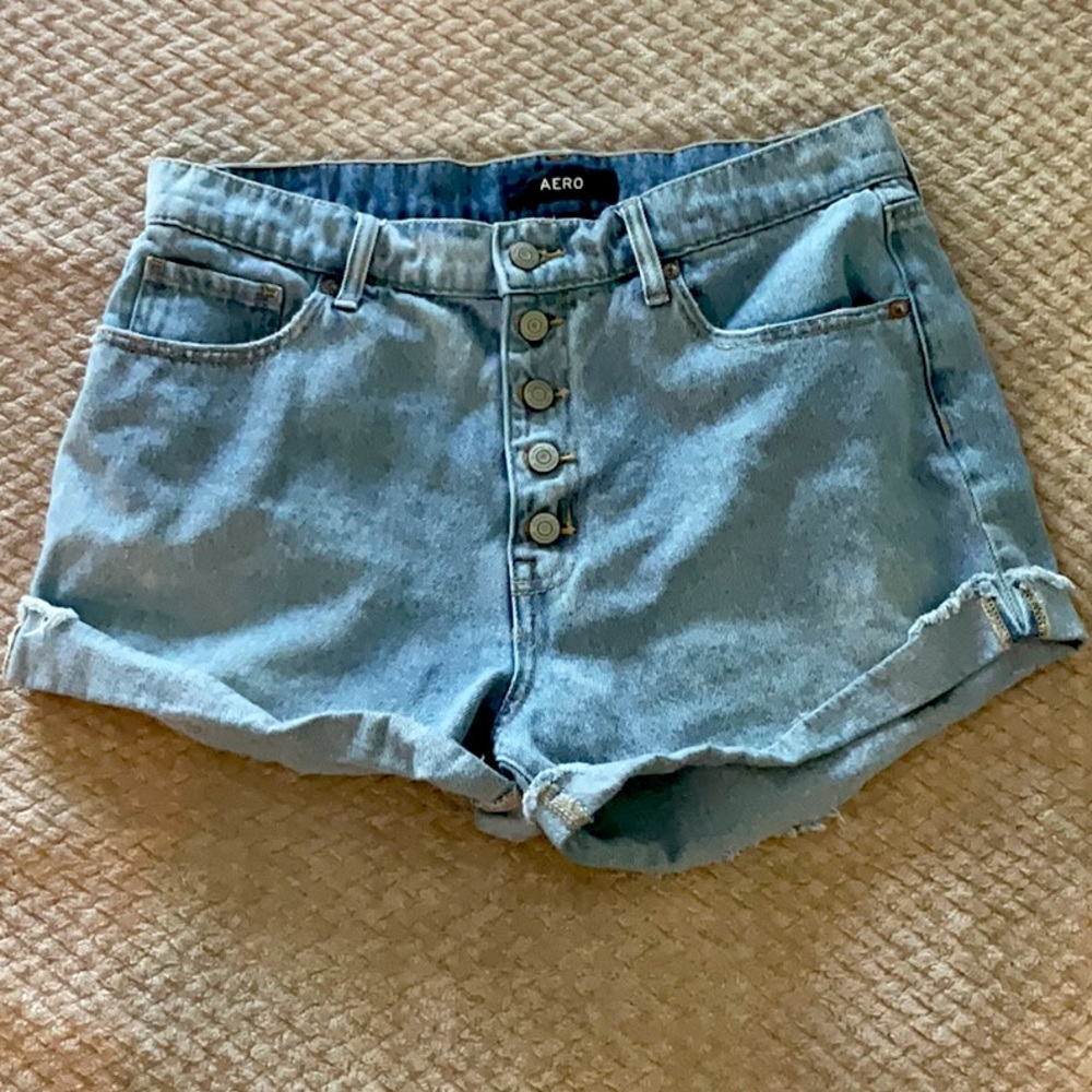 Aeropostale Medium Wash Mom Short